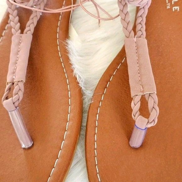 NWT Aeropostale mauve zip back sandals Size 8 - Picture 7 of 7